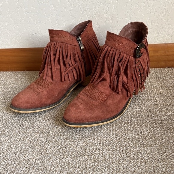 Mi.iM Thea fringe leather booties 6.5 - Picture 2 of 9